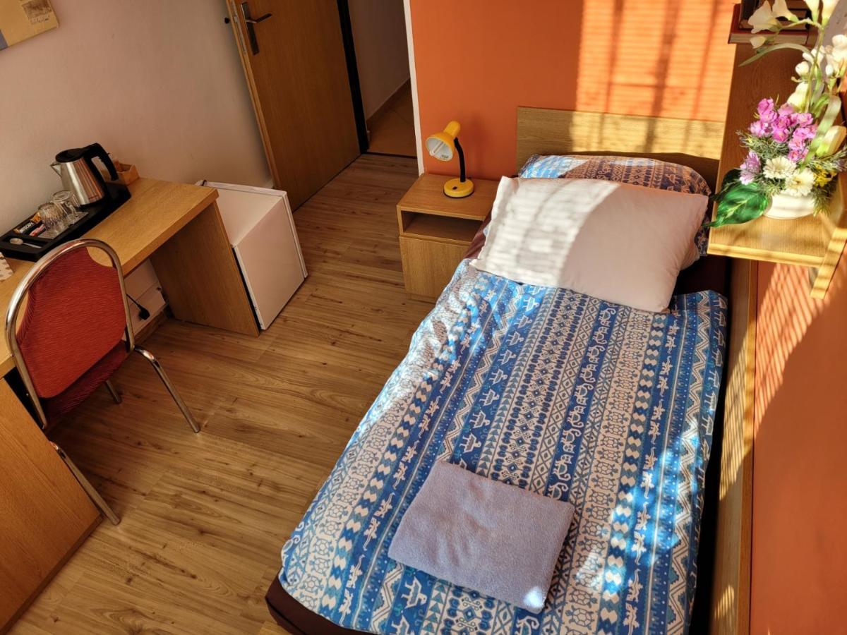 Hotel Gol Prostějov エクステリア 写真