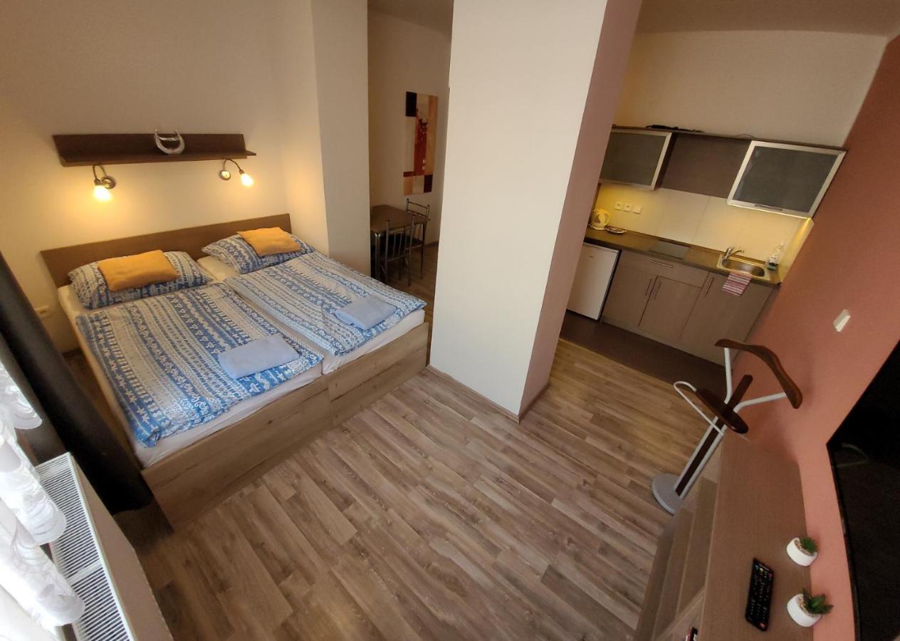 Hotel Gol Prostějov エクステリア 写真