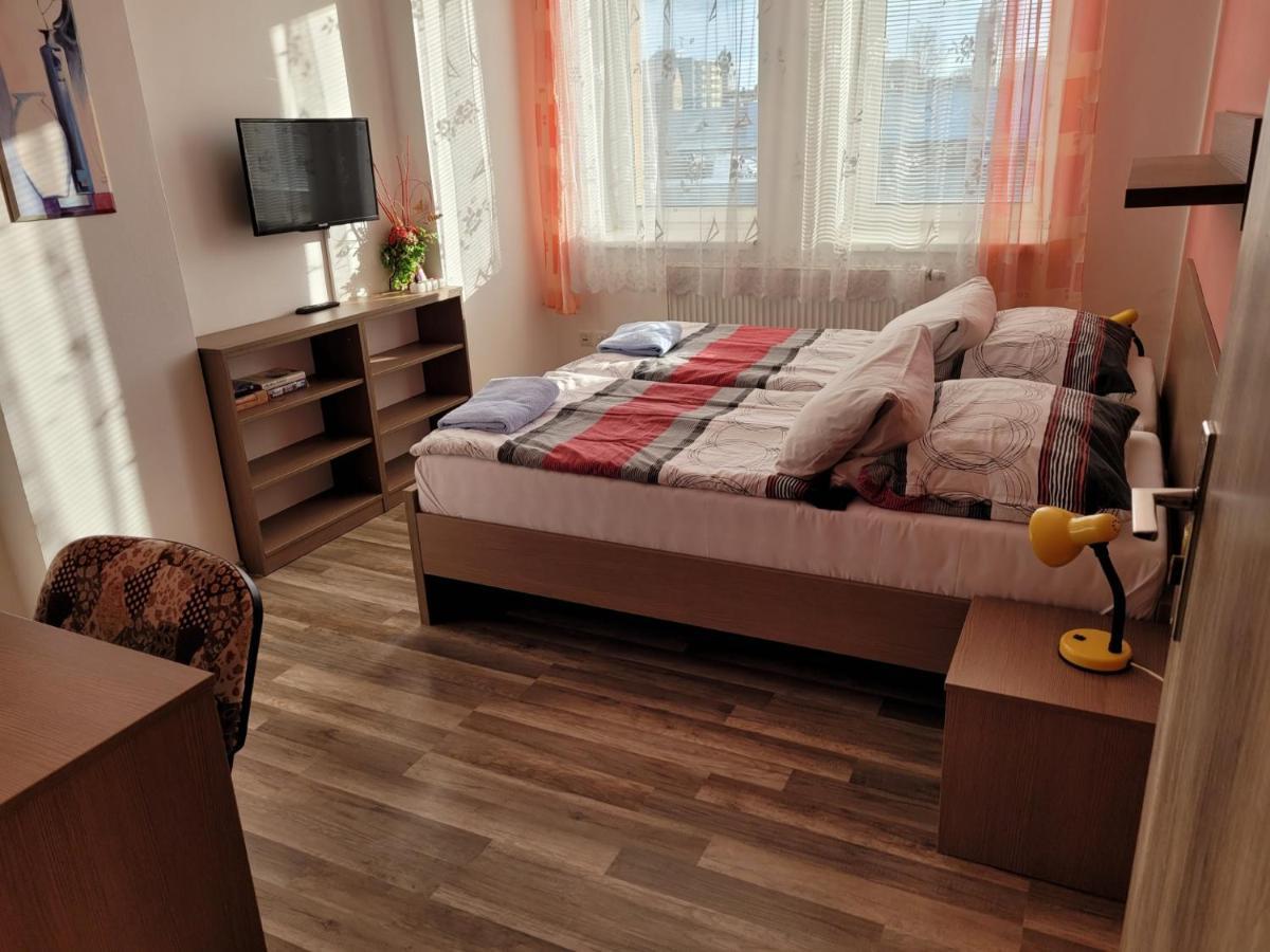 Hotel Gol Prostějov エクステリア 写真