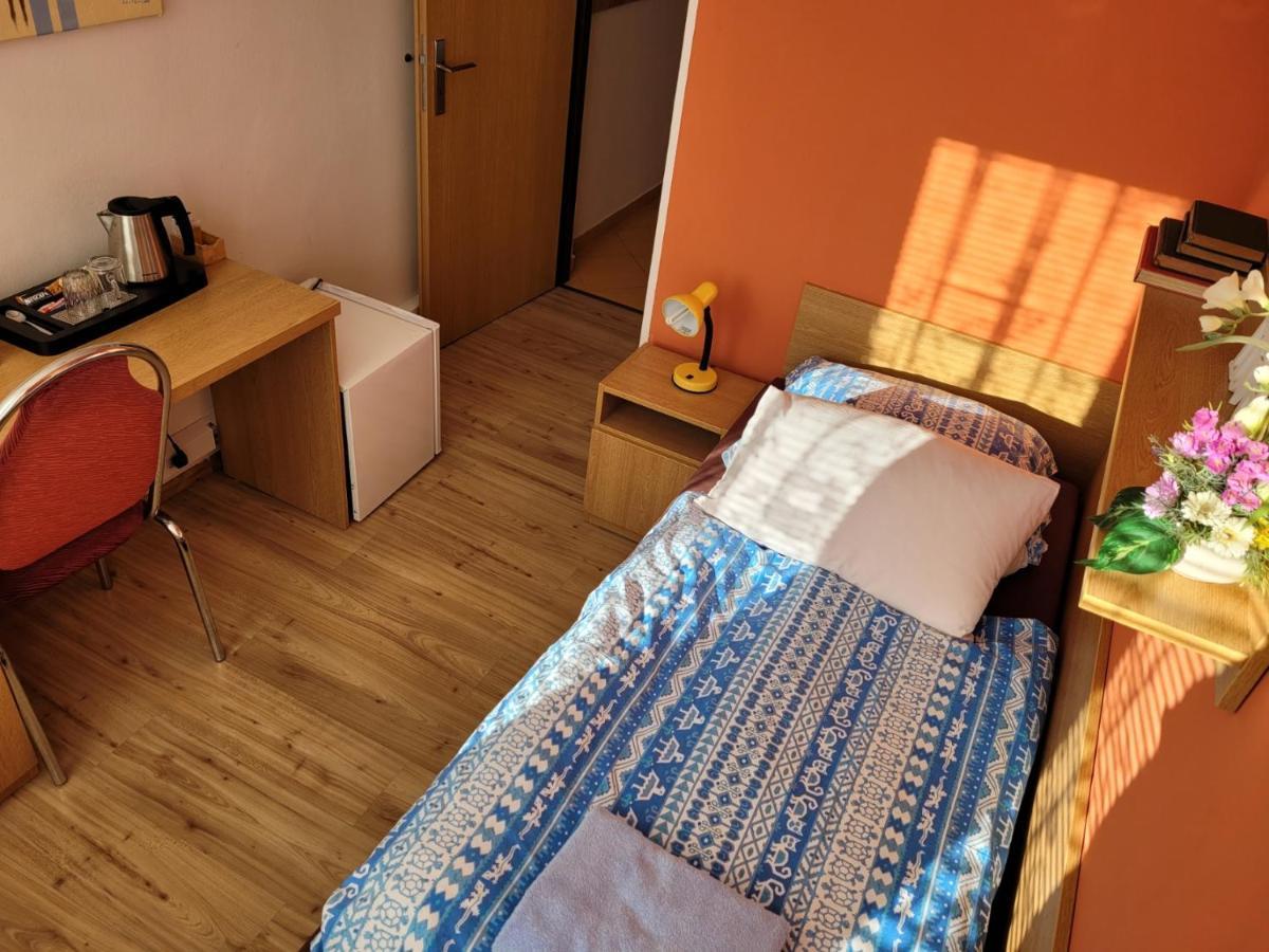 Hotel Gol Prostějov エクステリア 写真