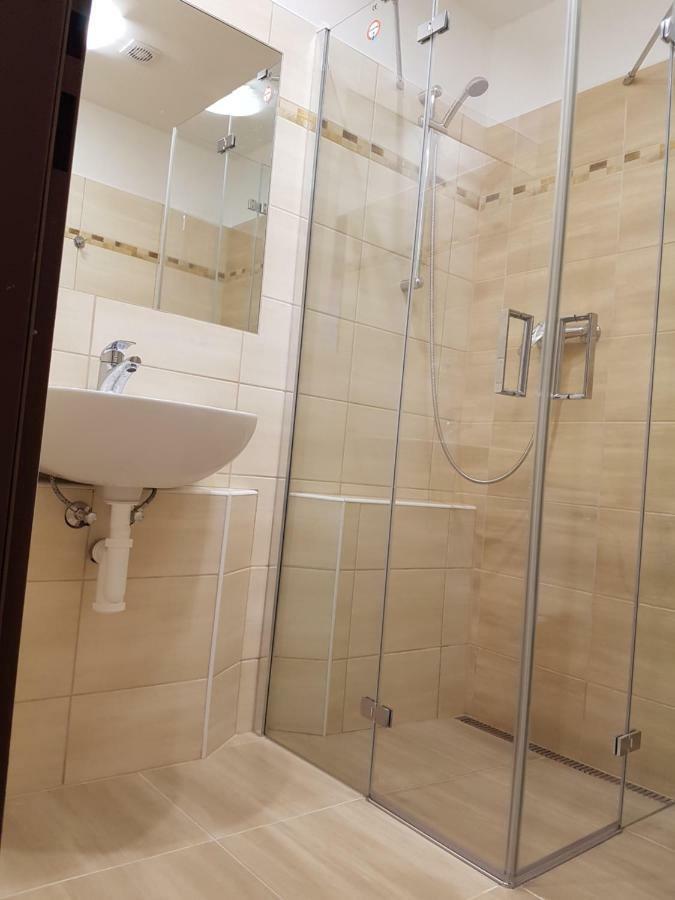 Hotel Gol Prostějov エクステリア 写真